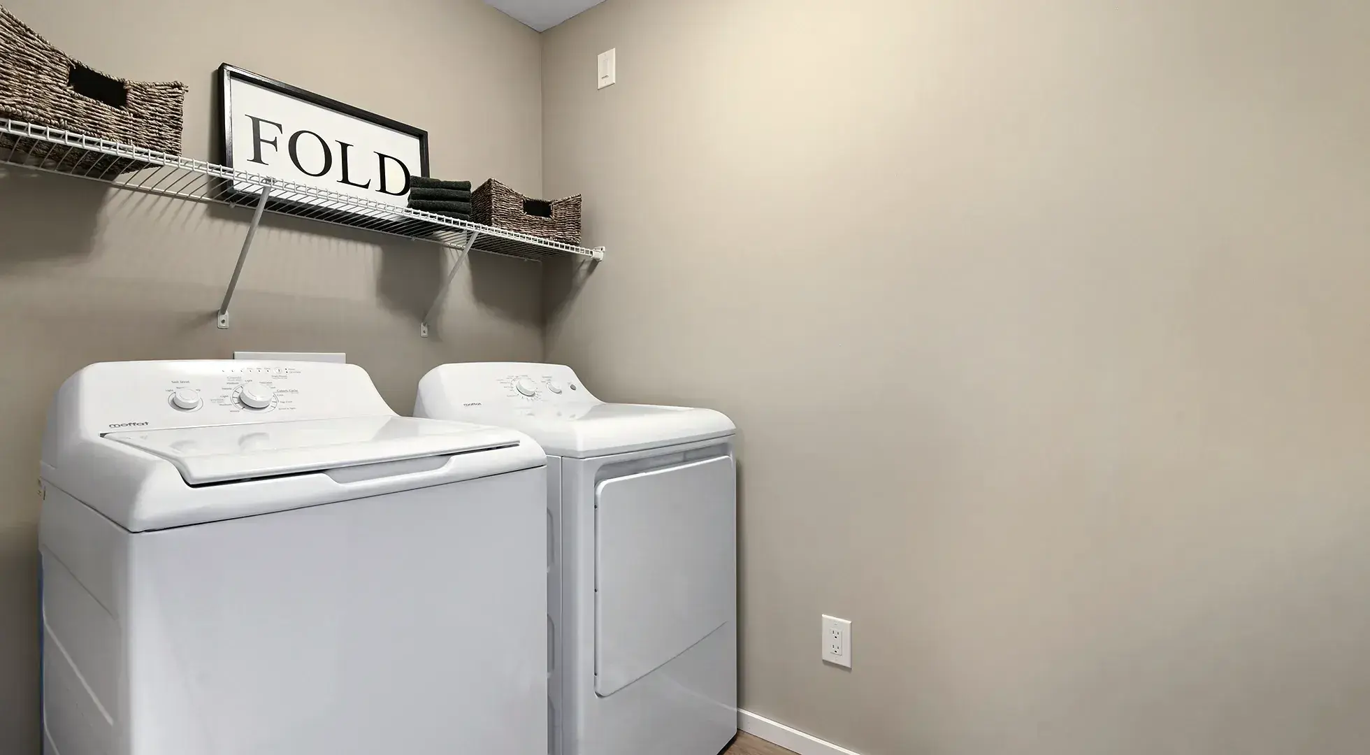 Lakeview Ridge — Three Bedroom Two Bath - Photo 14