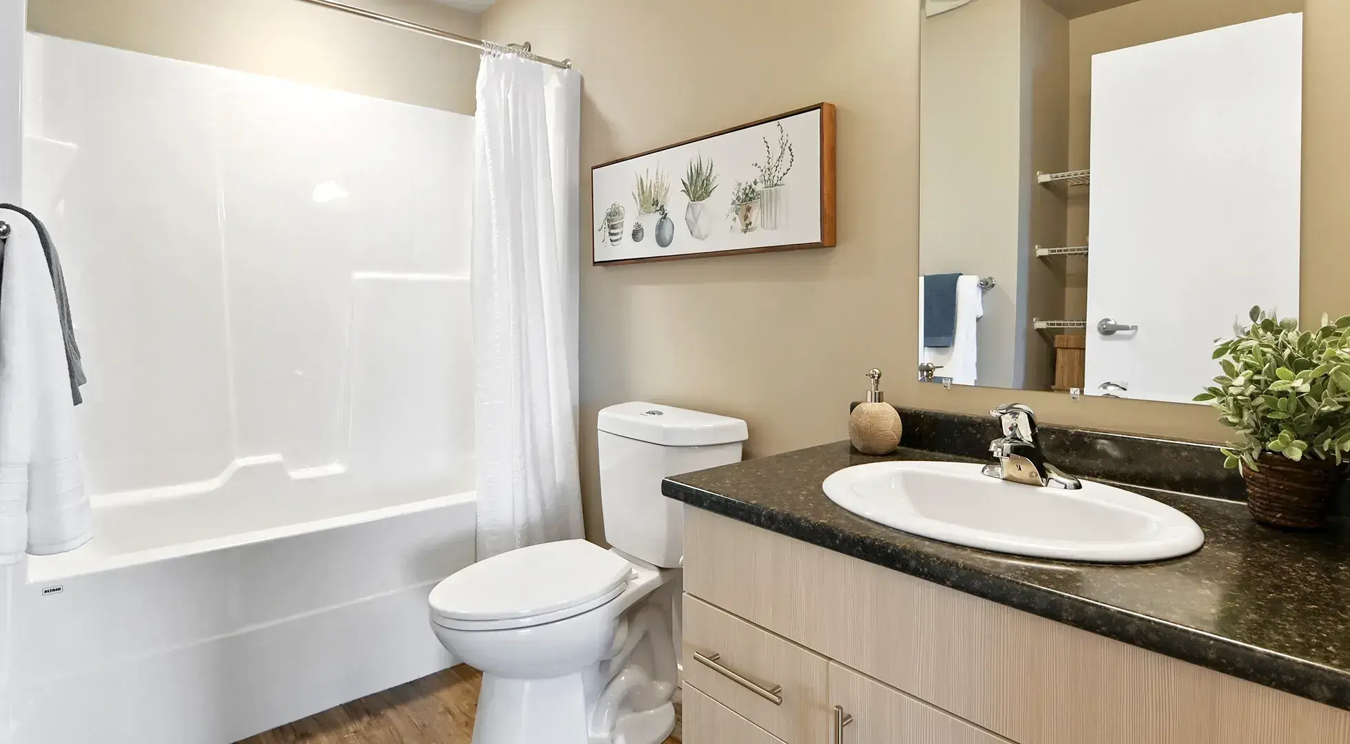Lakeview Ridge — Three Bedroom Two Bath - Photo 13