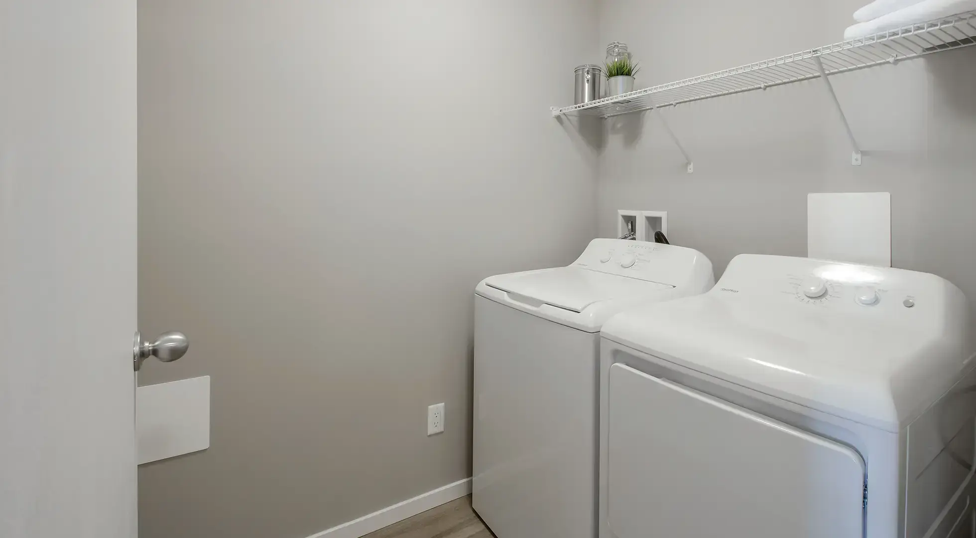 Ridgecrest Place — One Bedroom One Bath - Photo 8