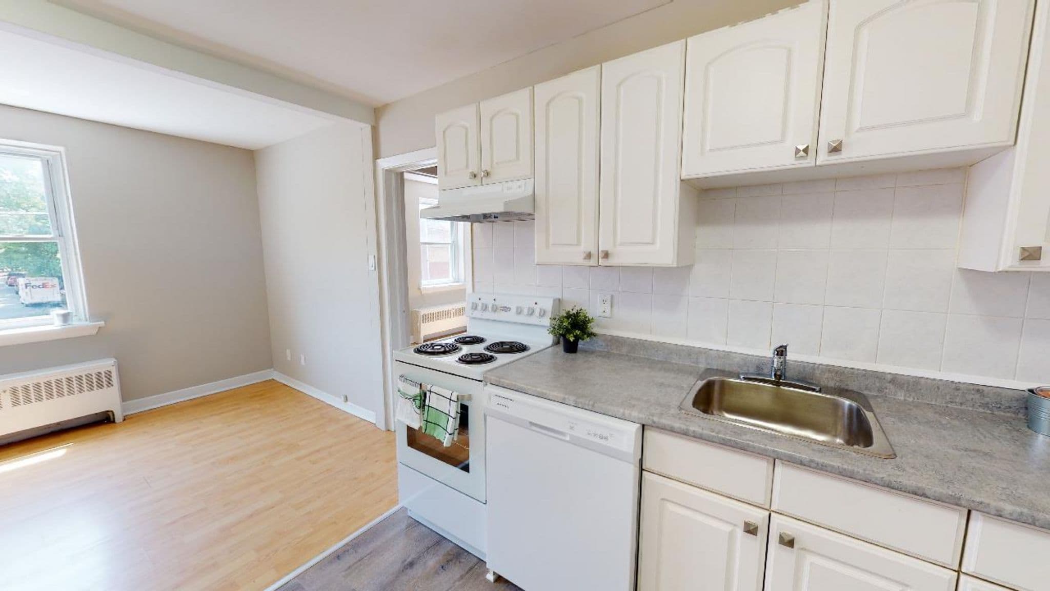 217 Laurier - Photo 4