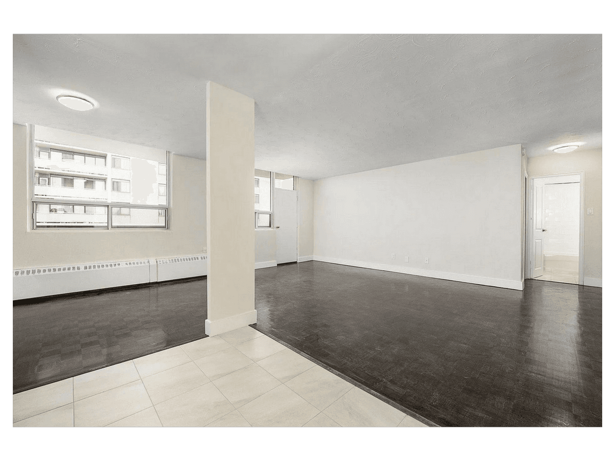 2292 Weston Road — 1 BEDROOM - Photo 8