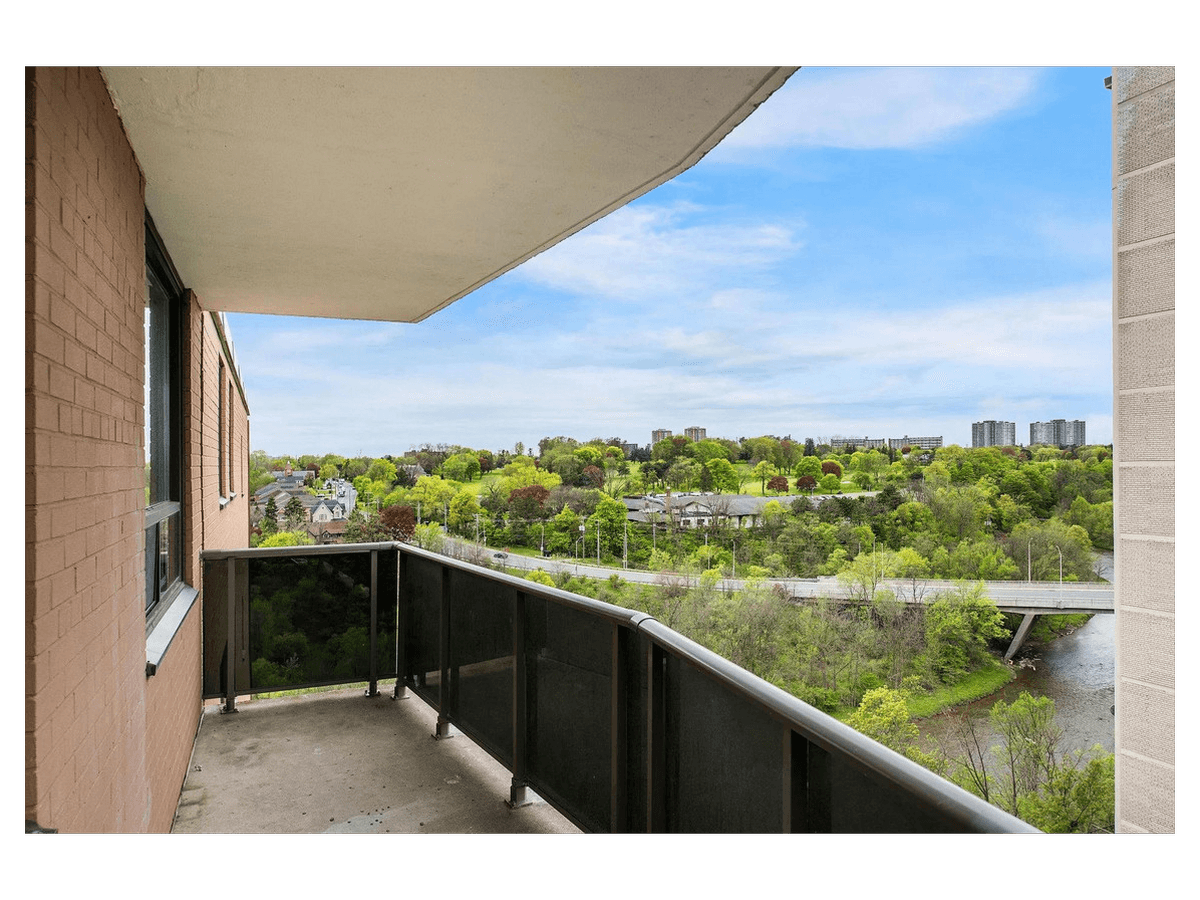 2292 Weston Road — 1 BEDROOM - Photo 11