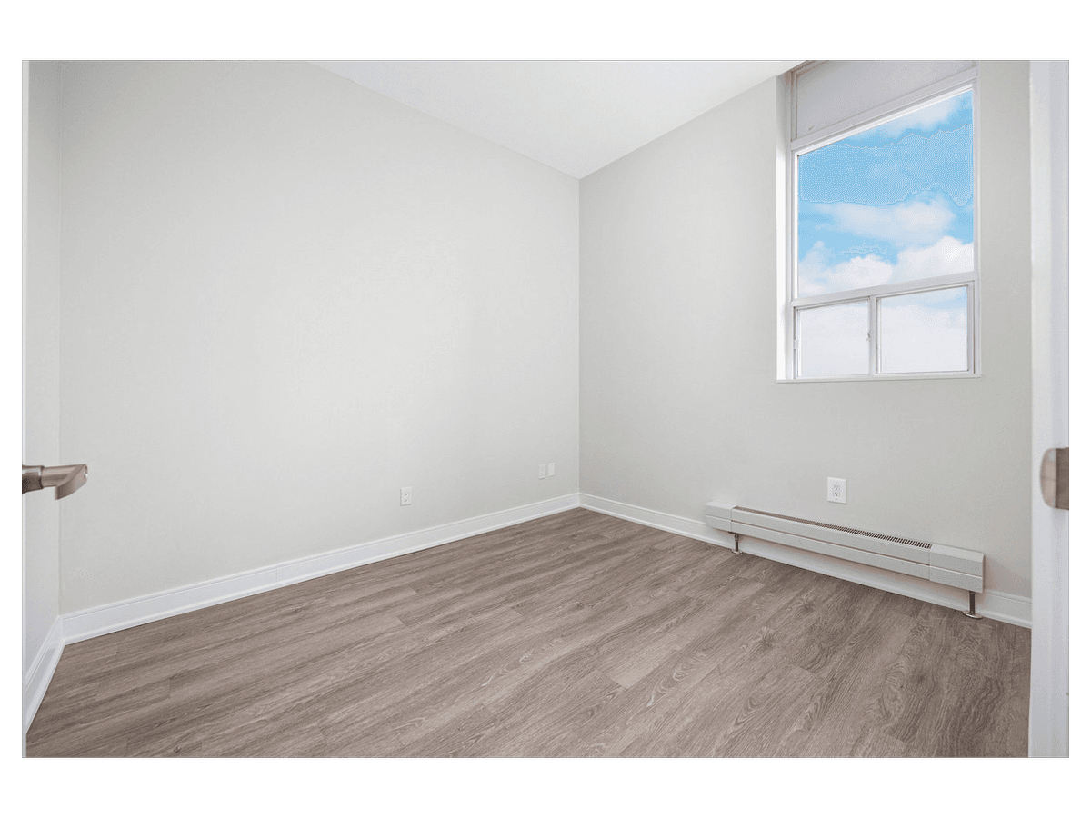 1465 Lawrence Avenue West — 1 BEDROOM - Photo 9