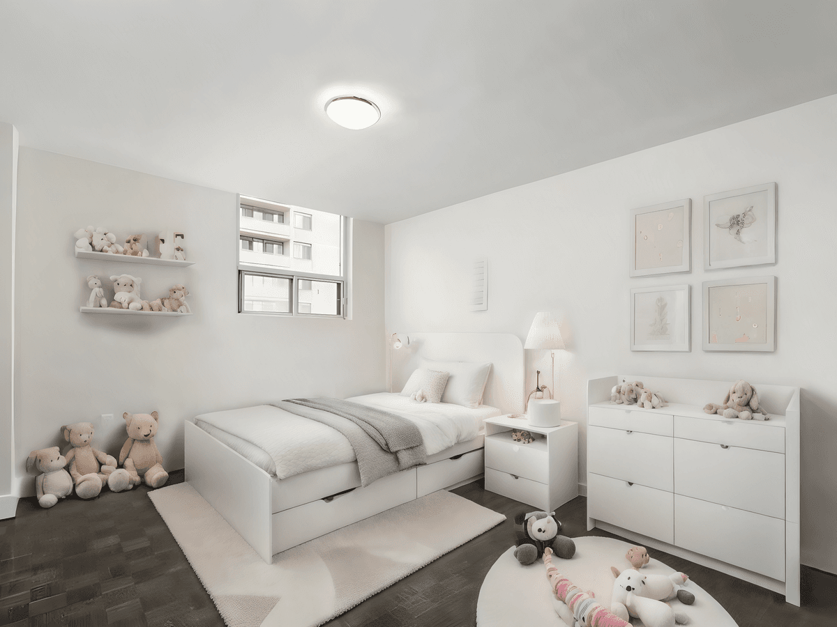 2292 Weston Road — 1 BEDROOM - Photo 4