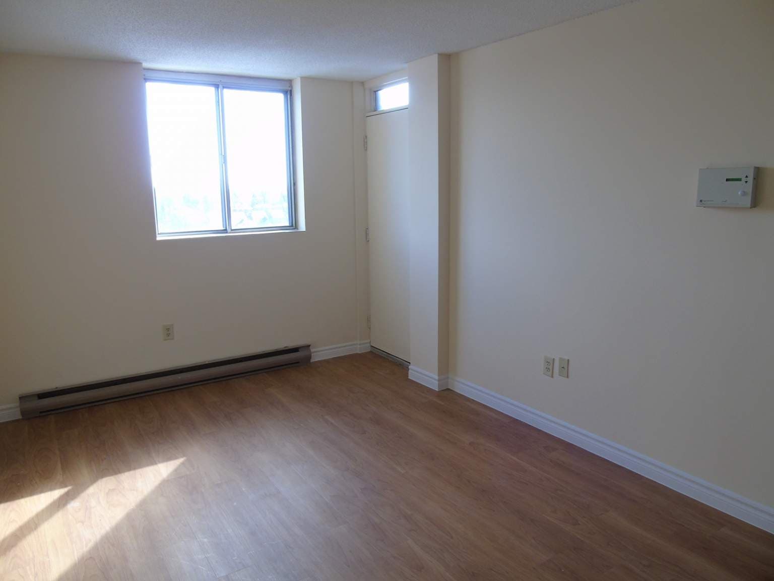 Glen Gardens — One Bedroom - Photo 13