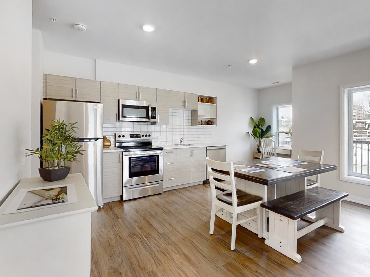 233 Dunlop — 1 Bedroom - Photo 6