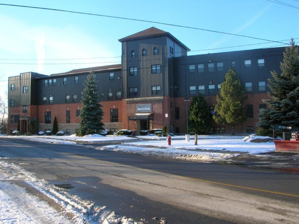 Riverside Terrace — 2 Bedroom call 905-732-8565 - Photo 14