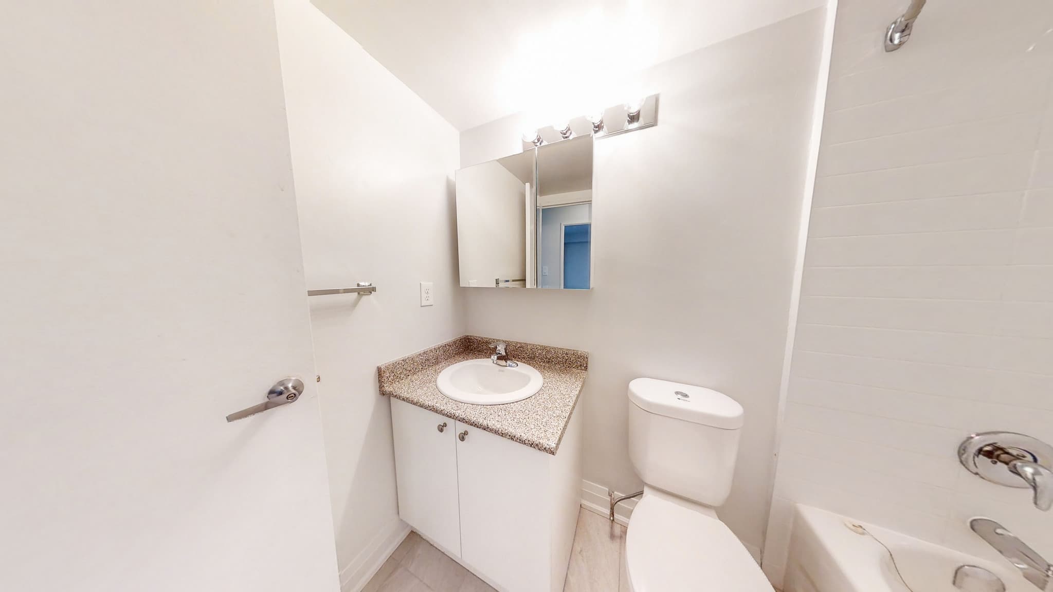 4001 Steeles Ave W. — Jr 2 Bedroom - One Month Free - Photo 15