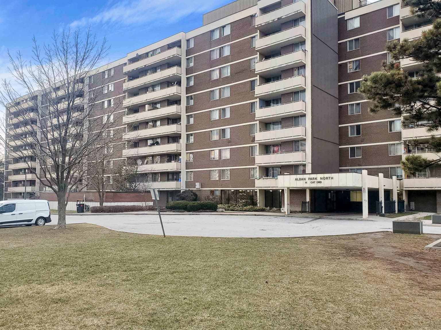 11 Catford — 2 Bedroom Large - One Month Free - Photo 9
