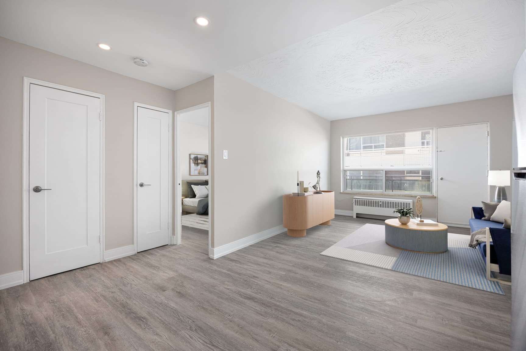 Sunset Tower — Bachelor - Luxe Renovation - Photo 23