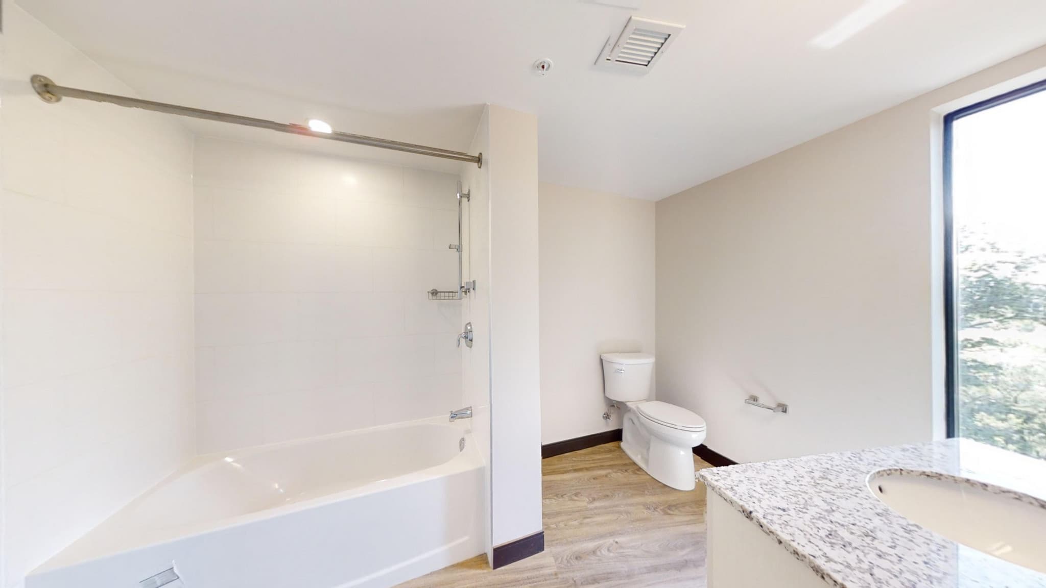2346 Weston — 2 Bedroom - Photo 22