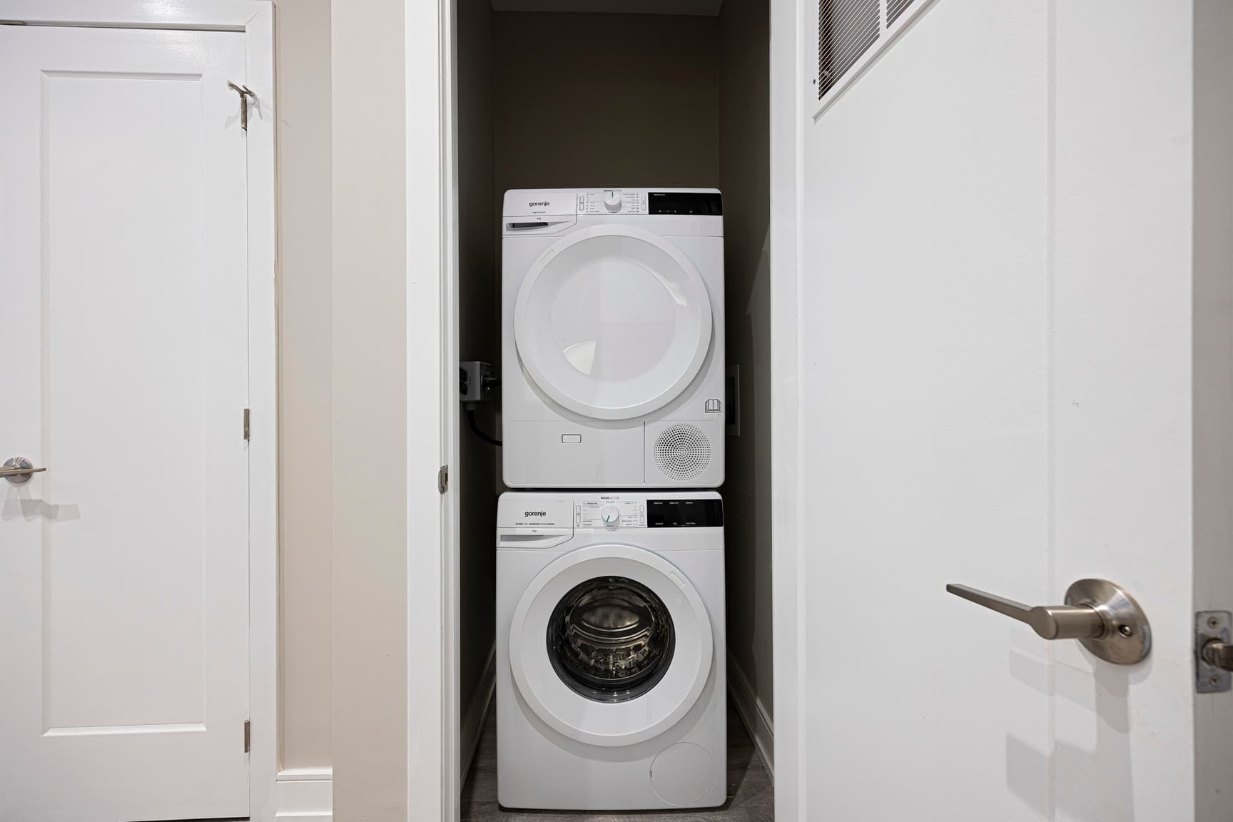 Tyndall Tower — 1 Bedroom - Photo 20