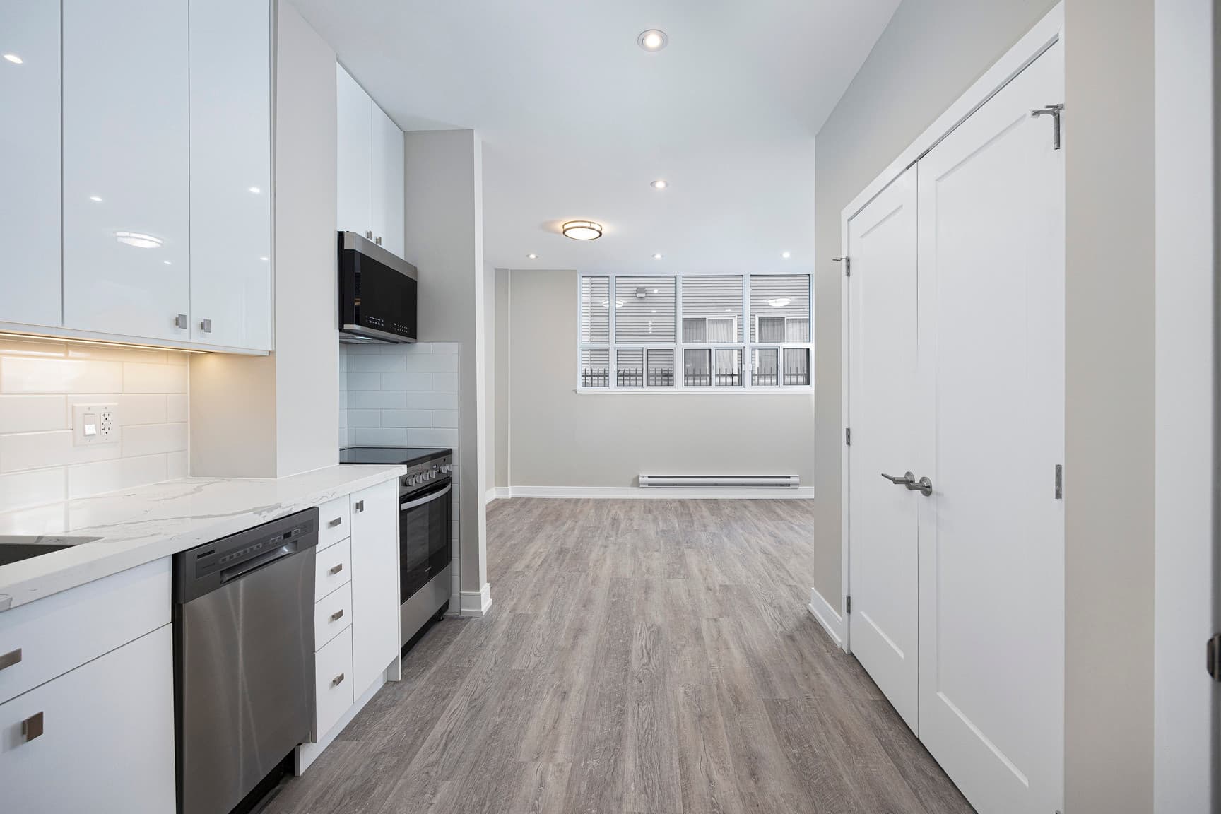 Tyndall Tower — 1 Bedroom - Photo 22