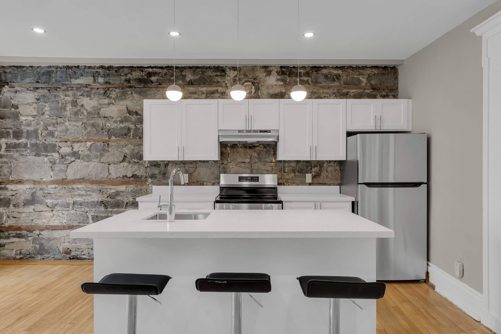 322 - Princess Street — 1 bedroom plus den - Photo 13