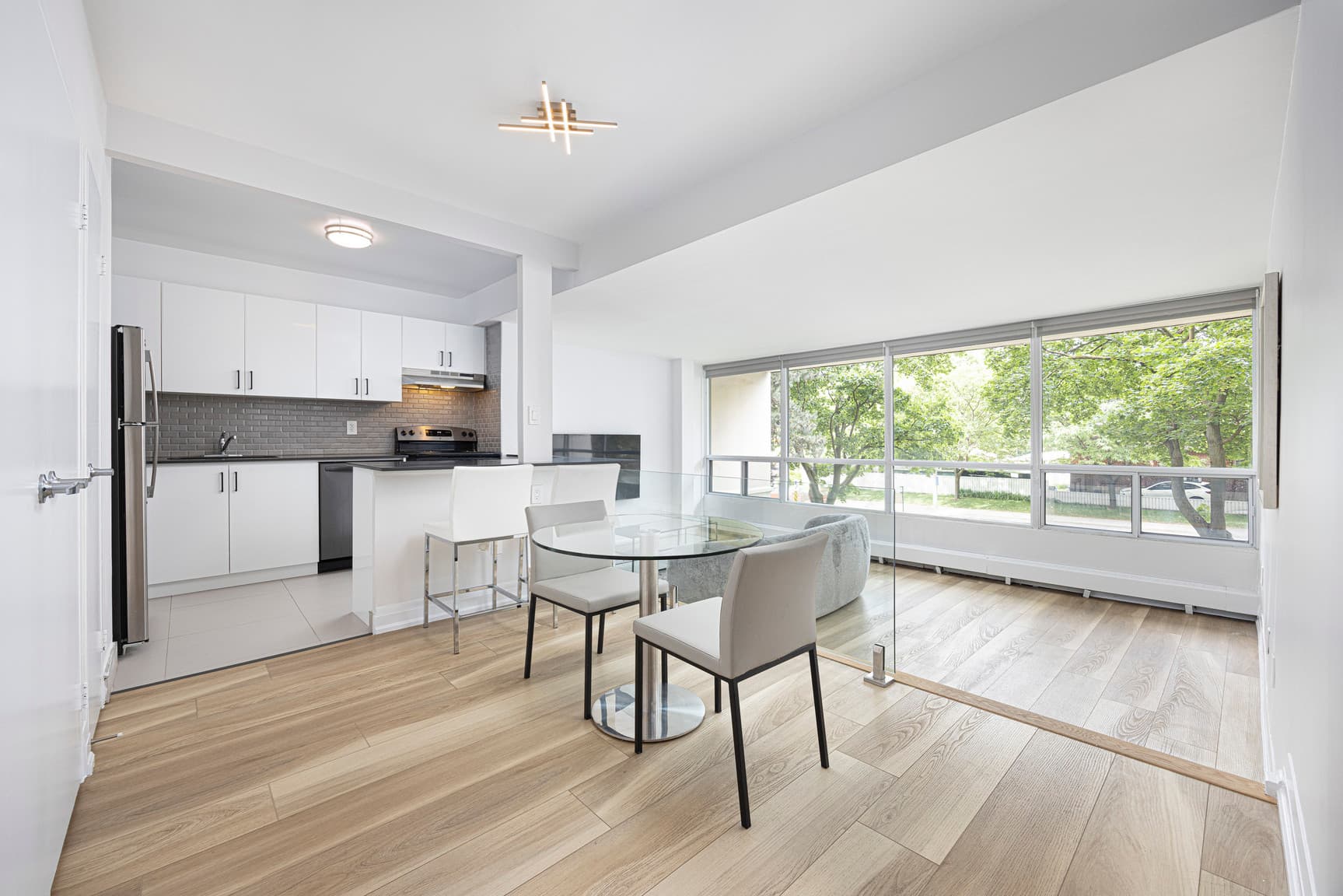 Rosebury Square — 3 Bedroom - Photo 26
