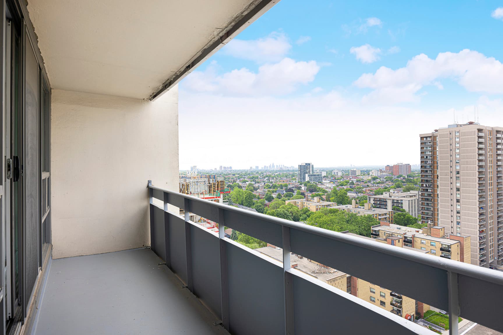 Rosebury Square — 3 Bedroom - Photo 43