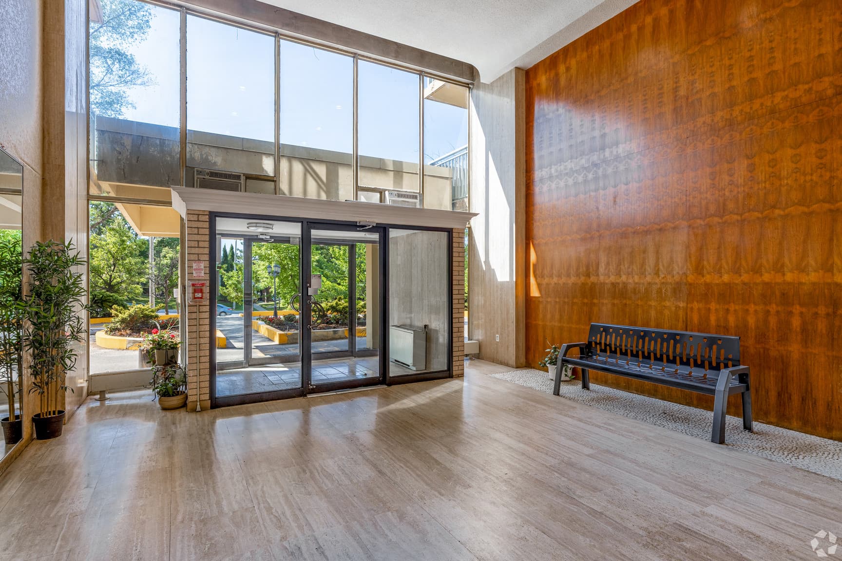 Sunrise Tower Apartments — 1 Bedroom - Photo 11