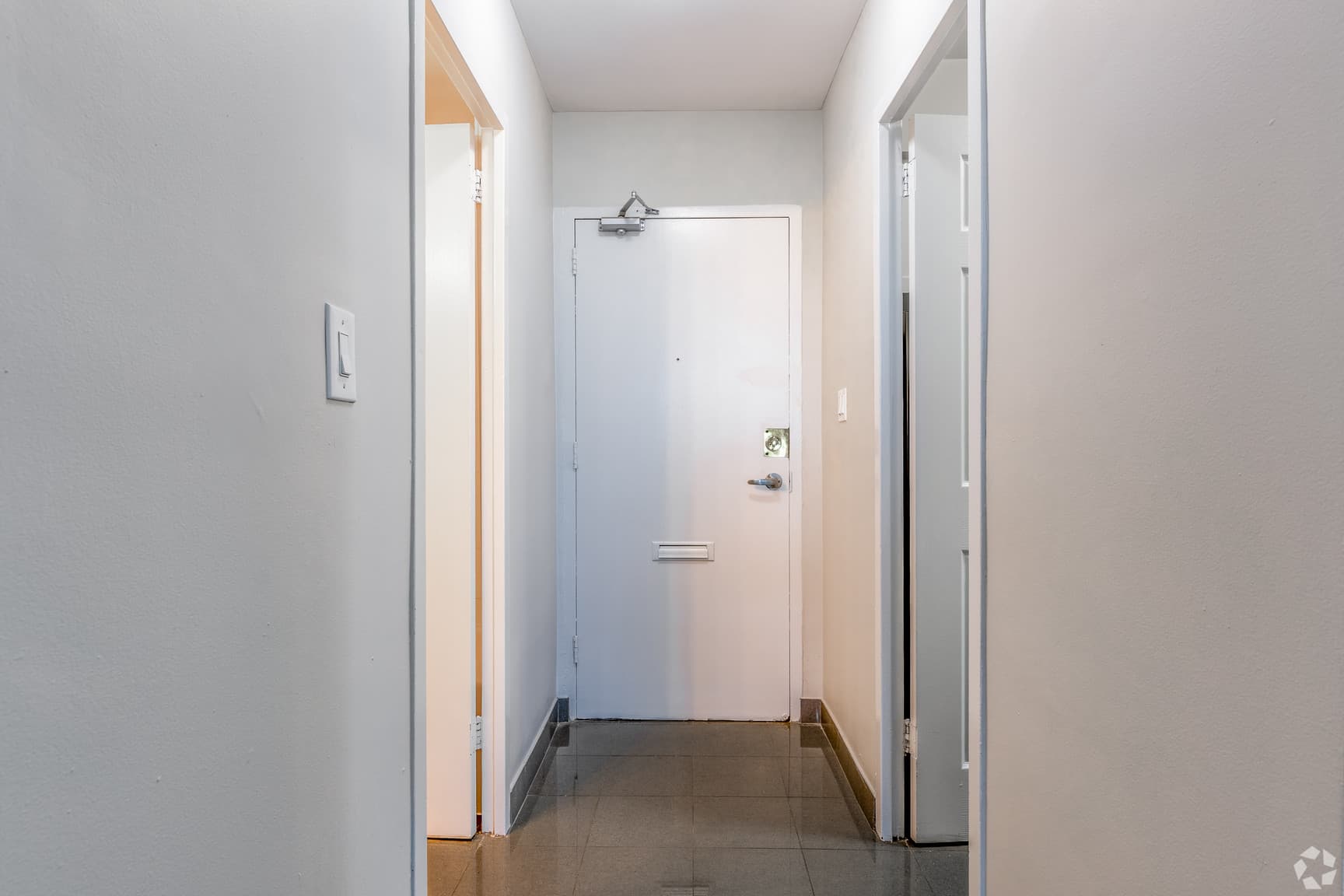 Sunrise Tower Apartments — 1 Bedroom - Photo 19