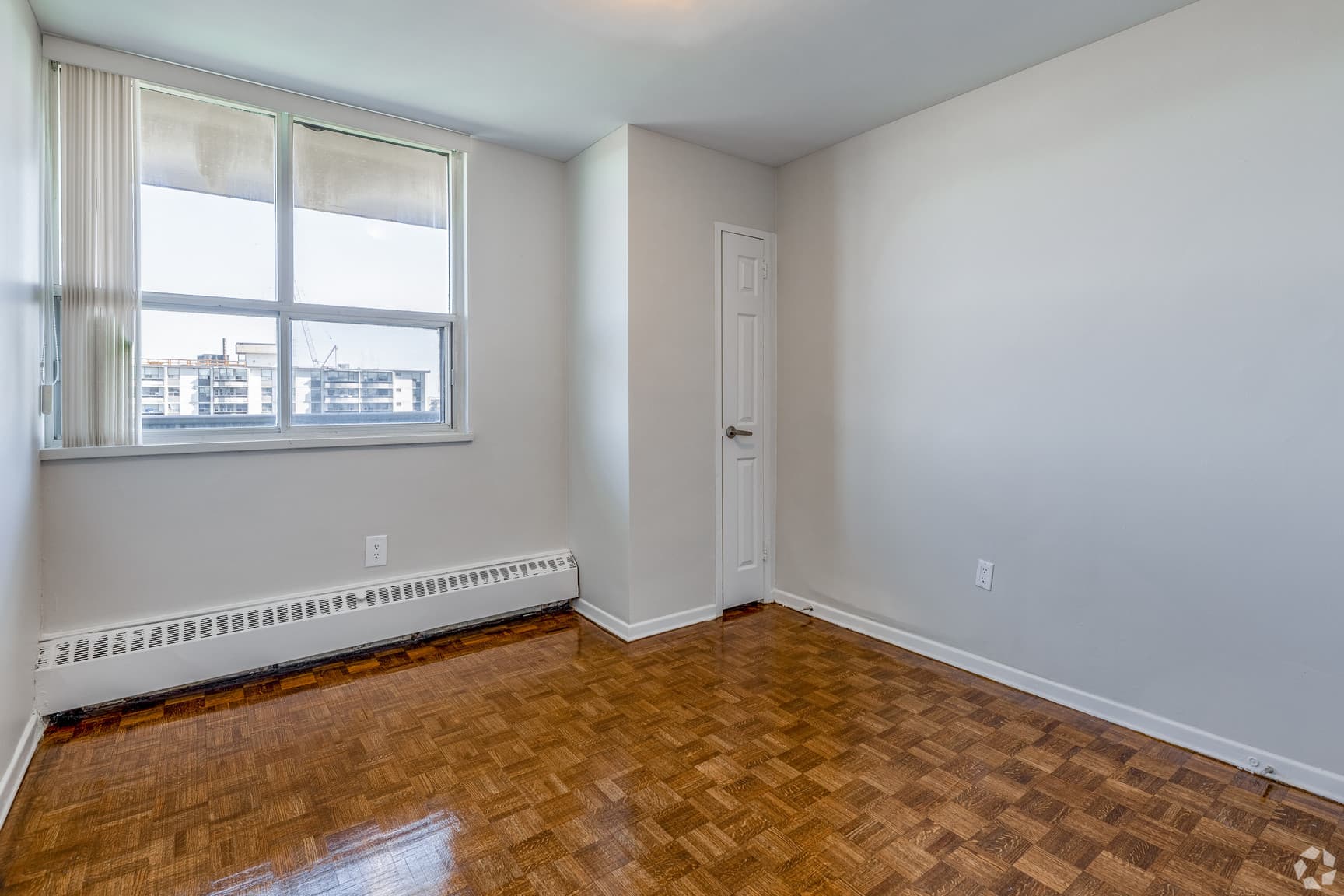 Sunrise Tower Apartments — 1 Bedroom - Photo 22