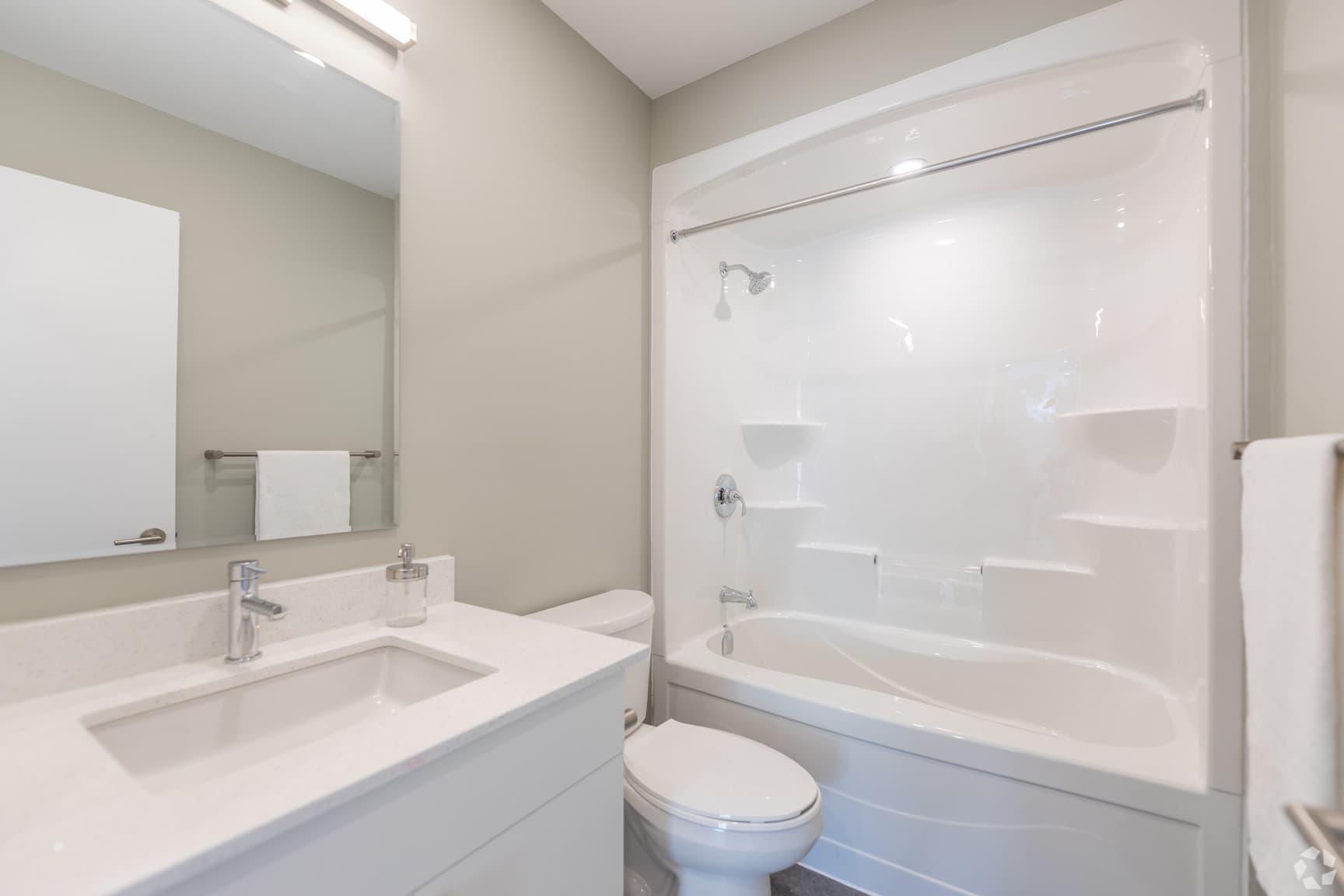 Residences on Niagara — 1 Bedroom - Photo 44