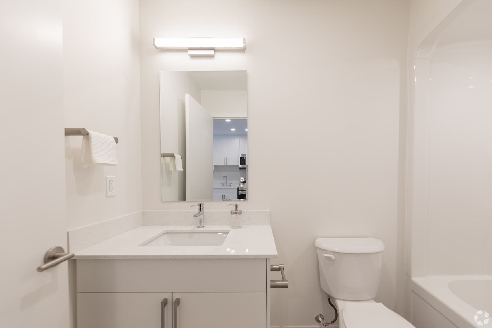 Residences on Niagara — 1 Bedroom - Photo 41