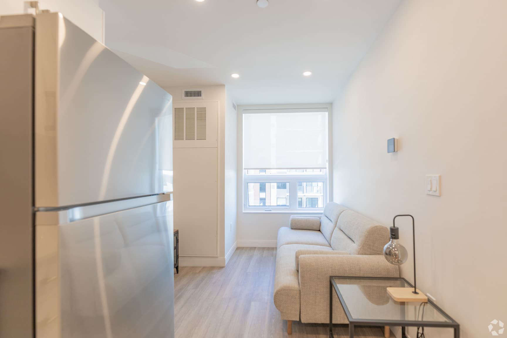 Residences on Niagara — 1 Bedroom - Photo 27