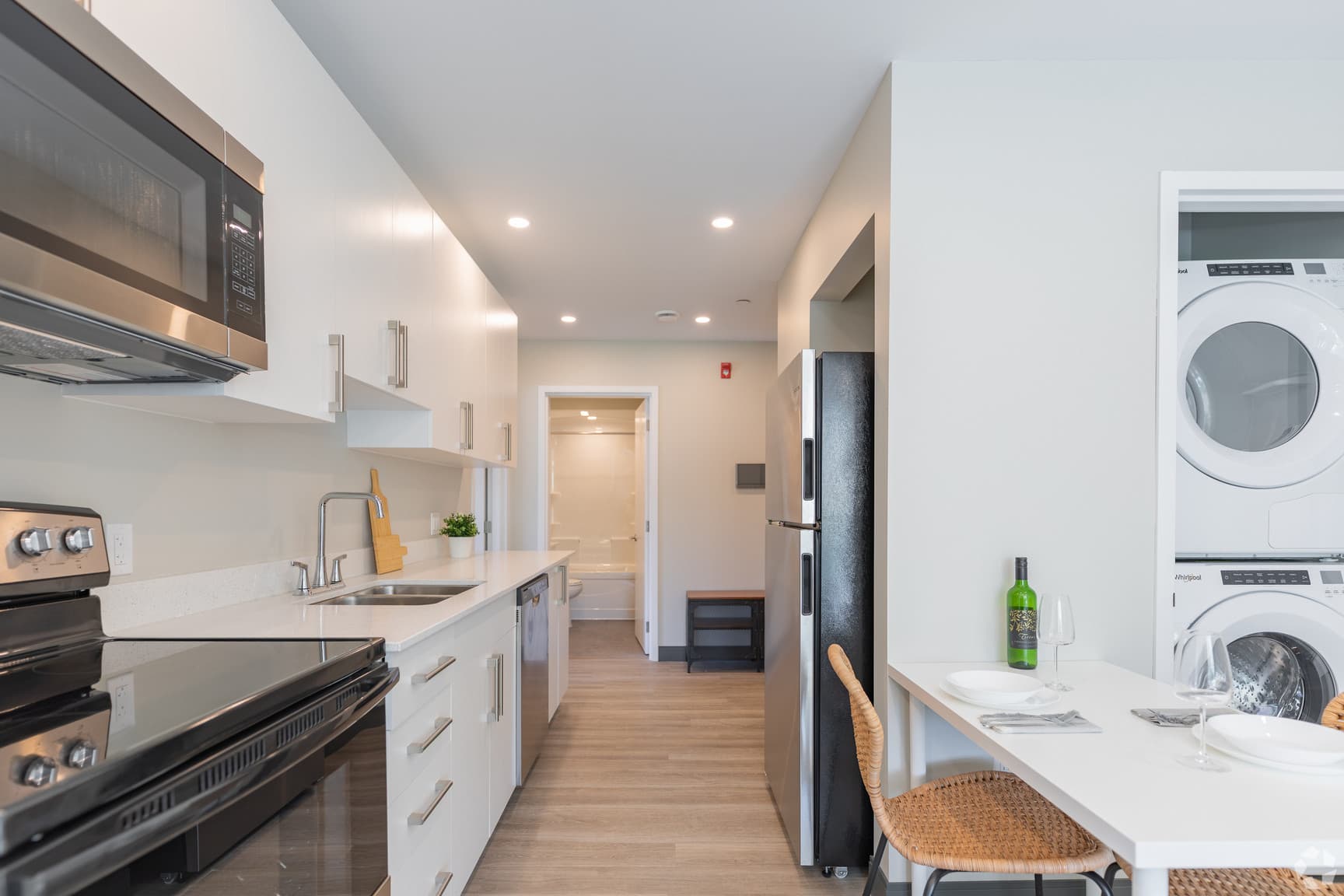 Residences on Niagara — 1 Bedroom - Photo 29