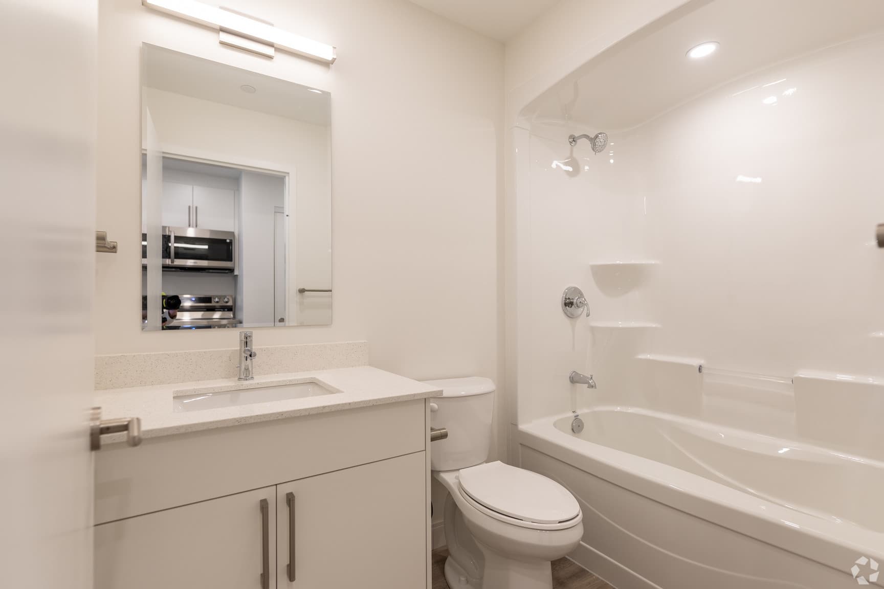 Residences on Niagara — 1 Bedroom - Photo 42