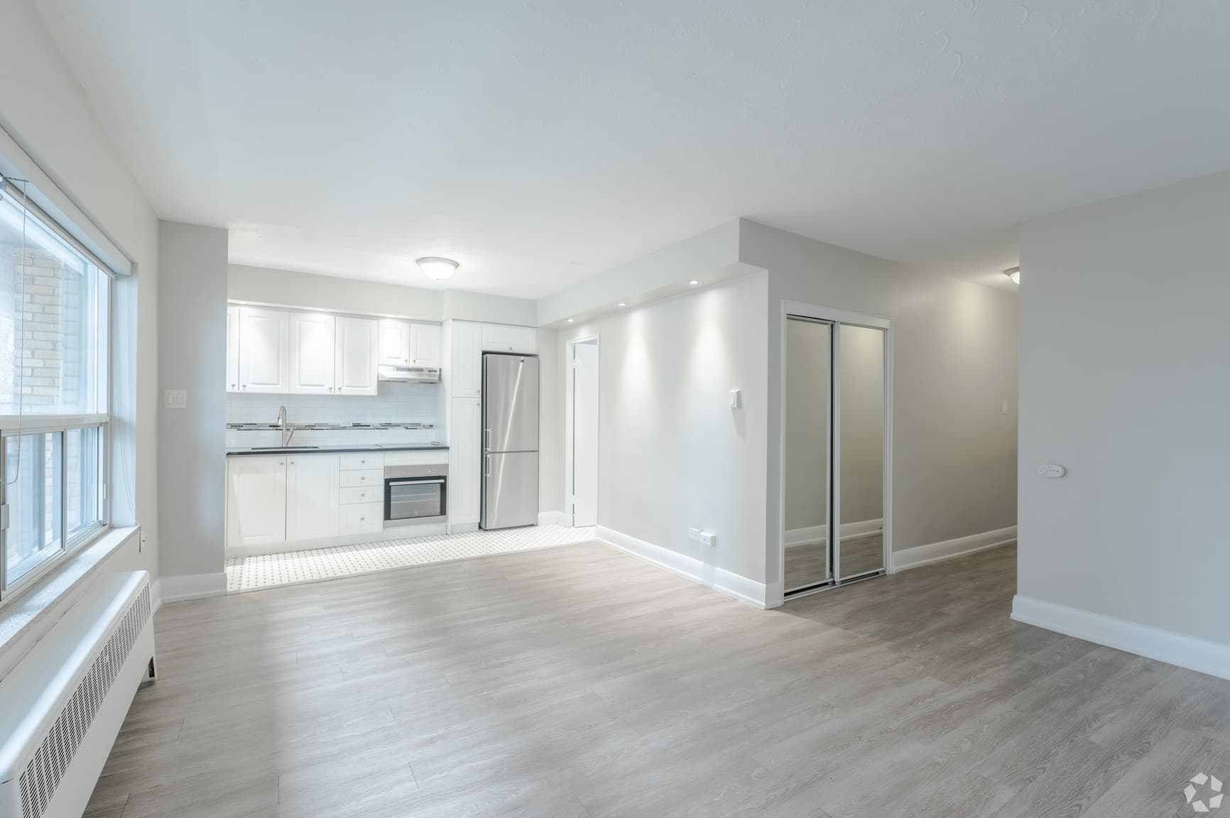 Jameson Avenue Apartments — 1 Bedroom - Photo 27