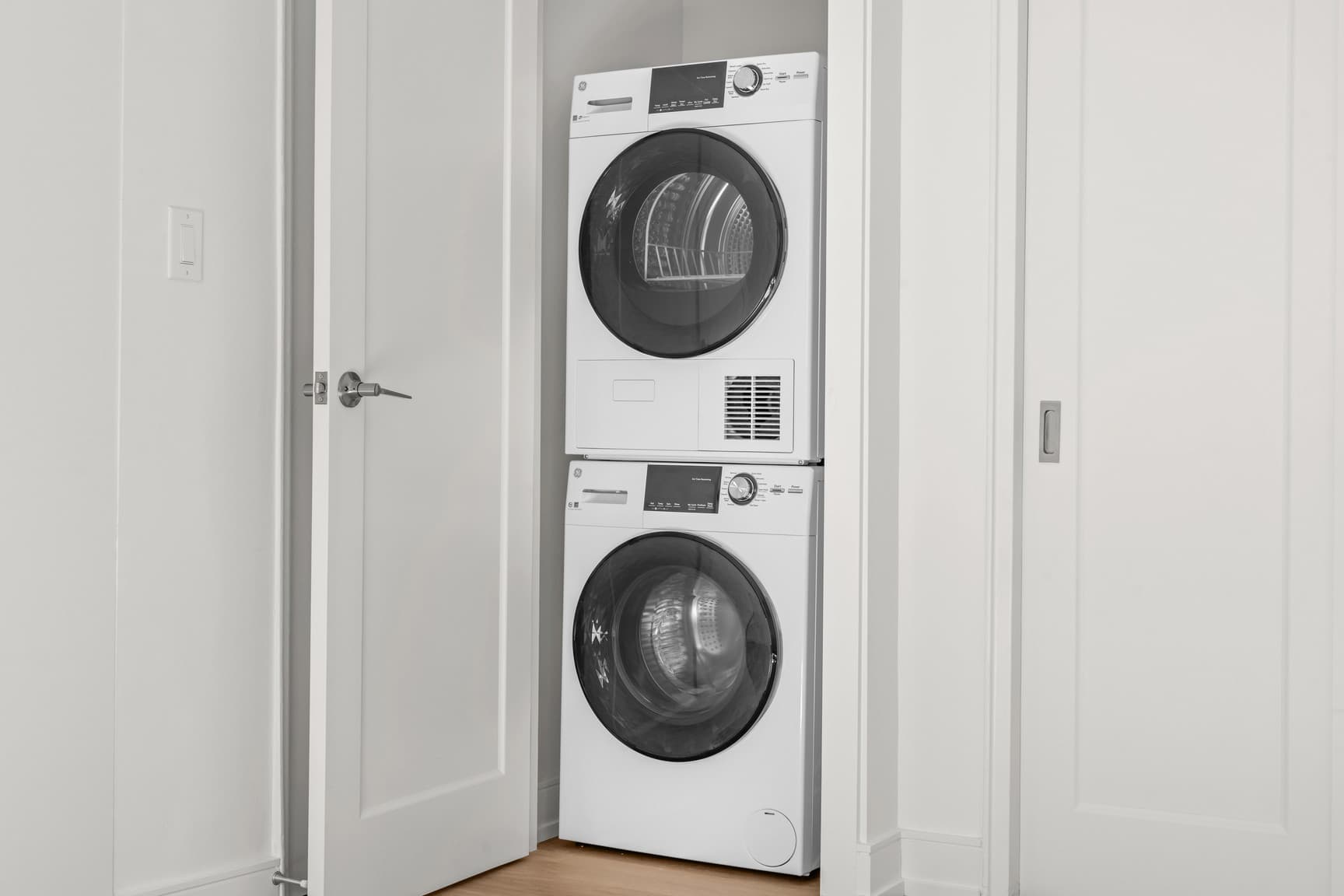 Tyndall Tower — 1 Bedroom - Photo 18