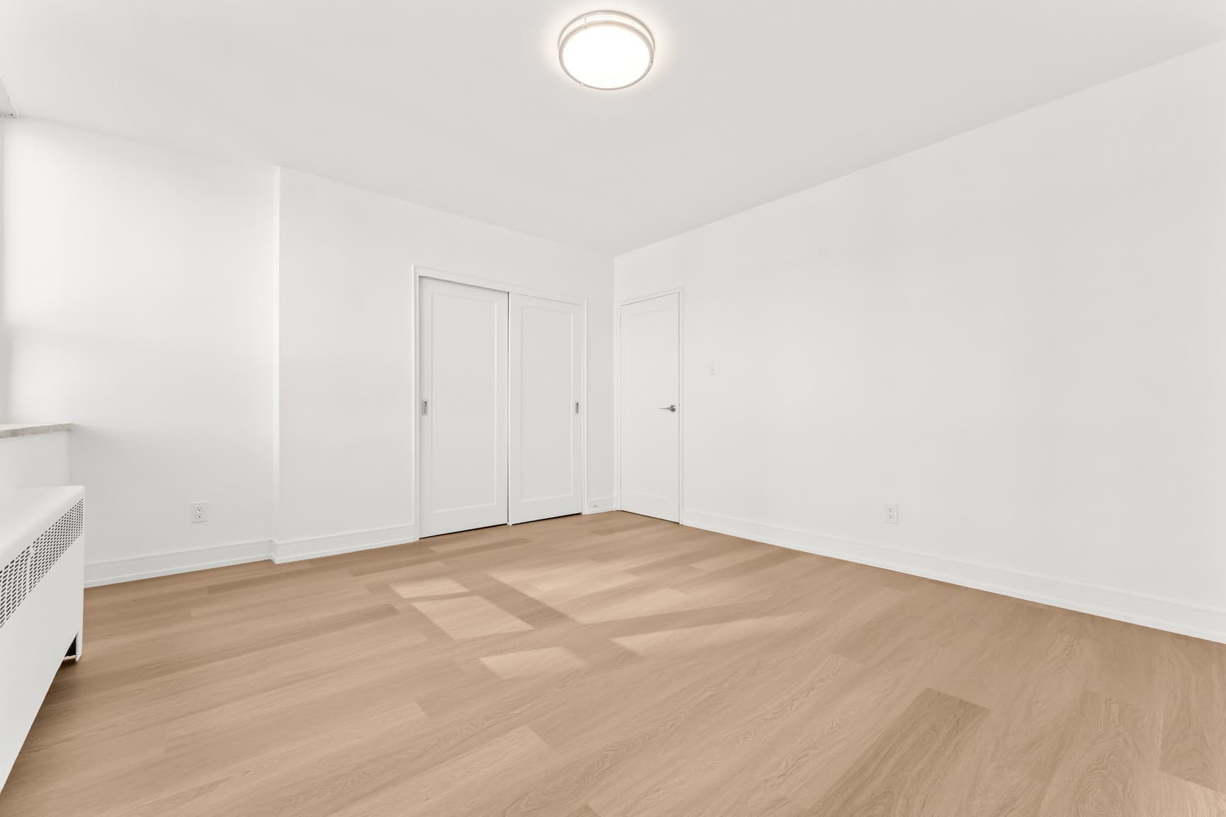 Spencer Apartments — Bachelor - Photo 32