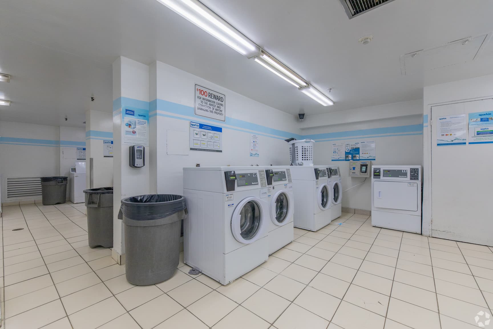 4001 Steeles Ave W. — Jr 2 Bedroom - One Month Free - Photo 20