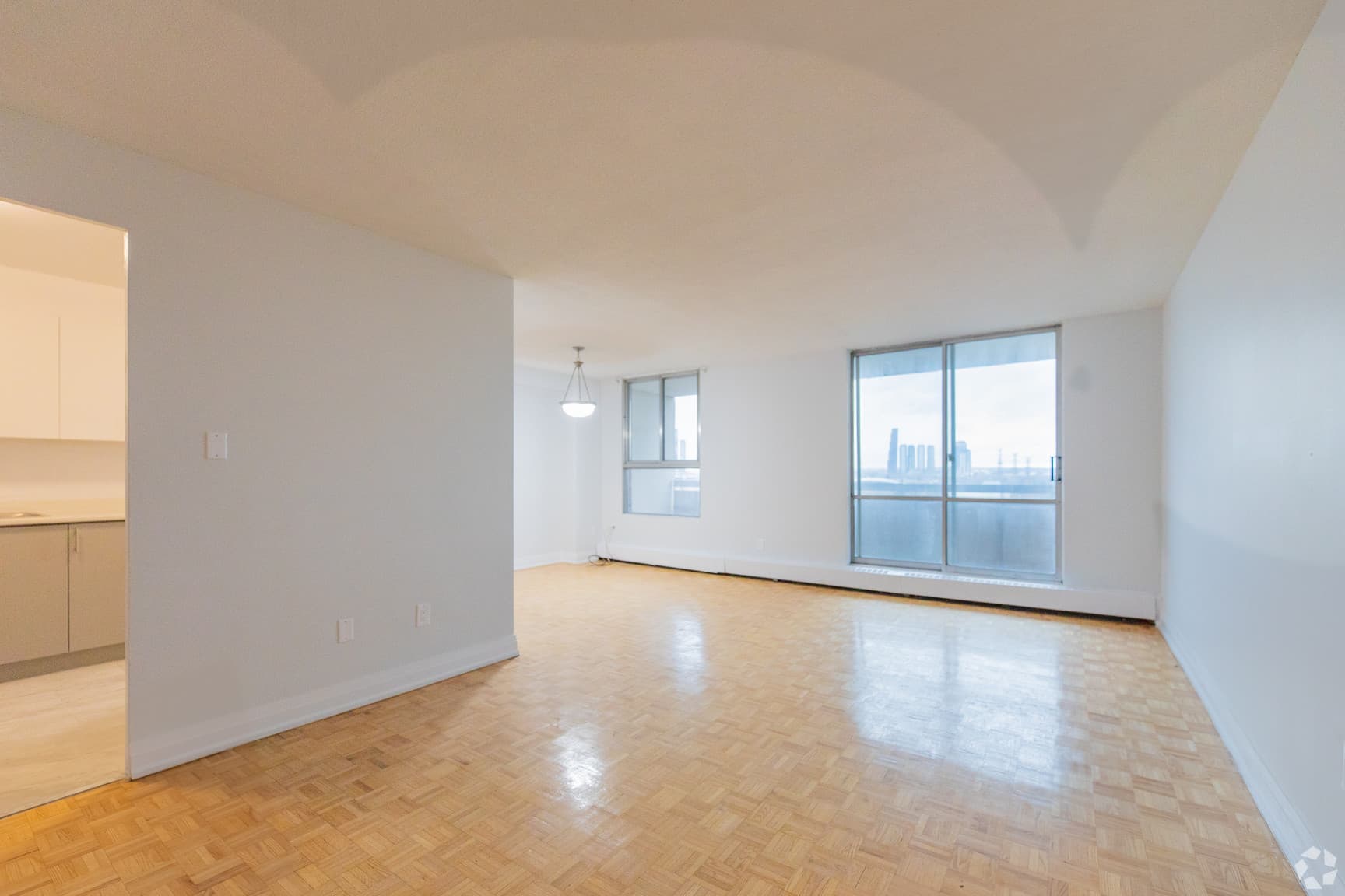 4001 Steeles Ave W. — Jr 2 Bedroom - One Month Free - Photo 21