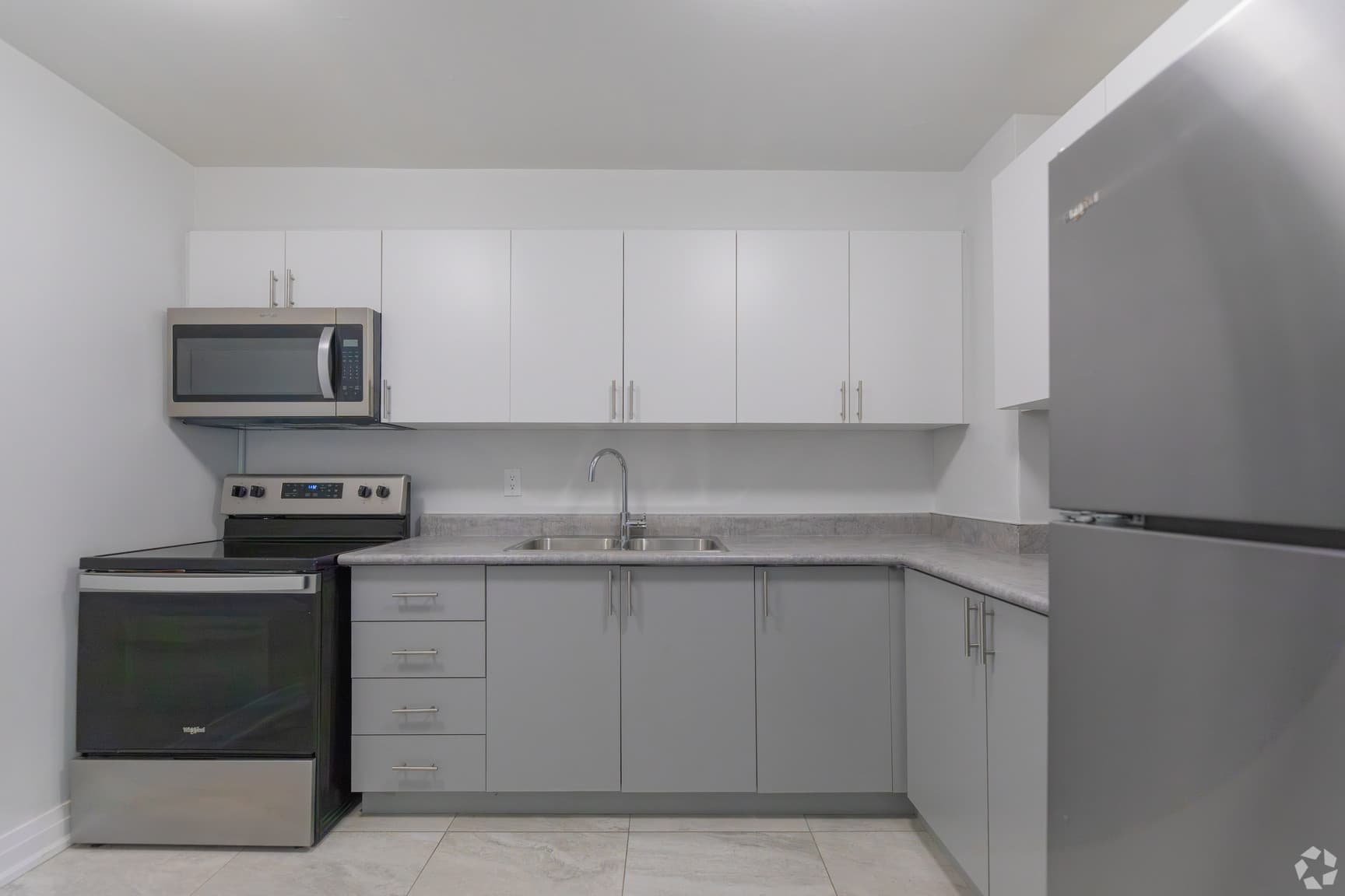 4001 Steeles Ave W. — Jr 2 Bedroom - One Month Free - Photo 34