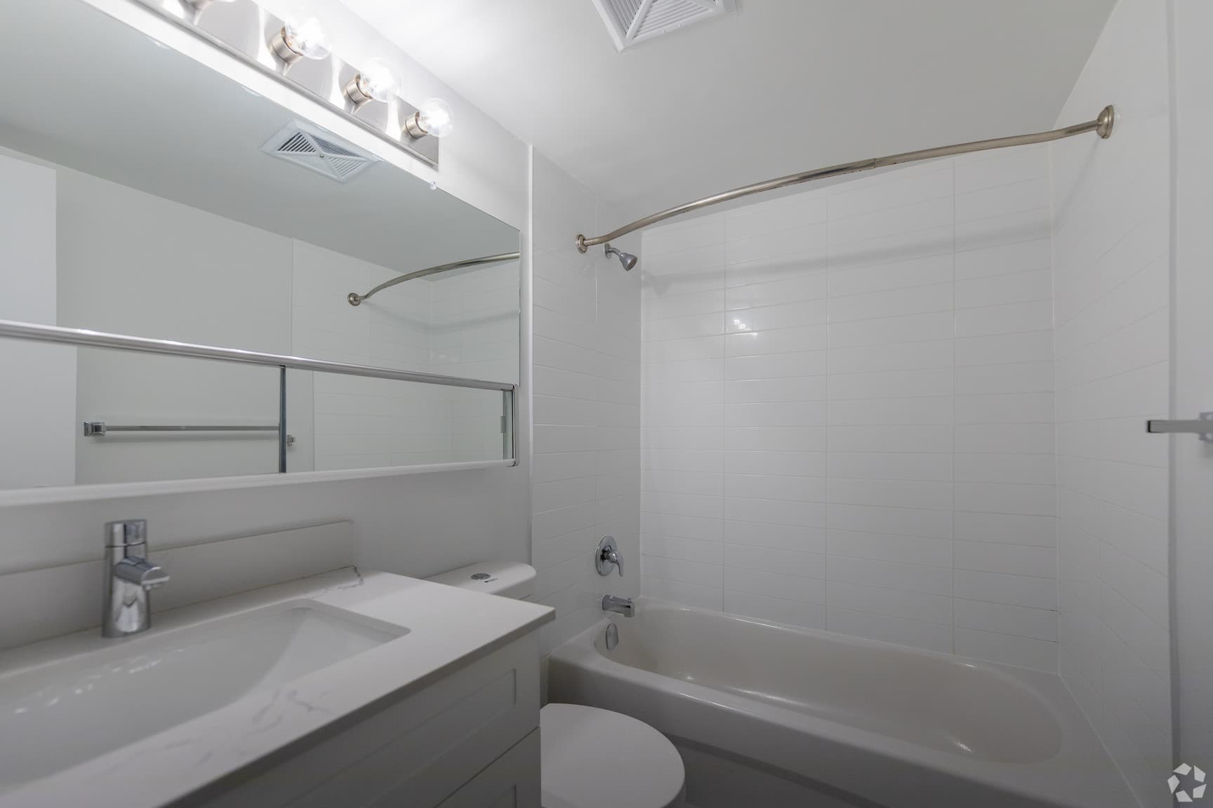 4001 Steeles Ave W. — Jr 2 Bedroom - One Month Free - Photo 41