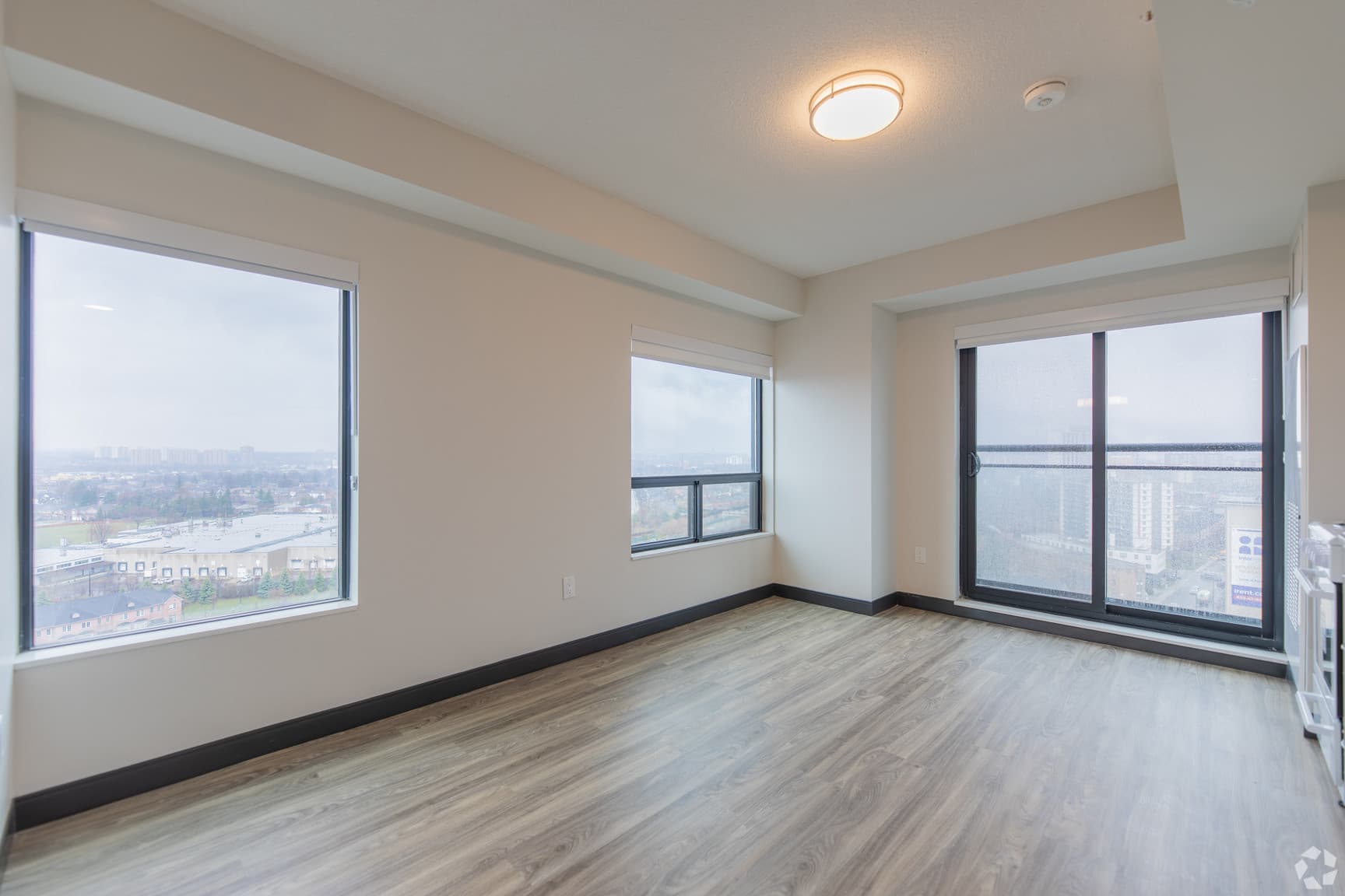 2346 Weston — 2 Bedroom - Photo 30