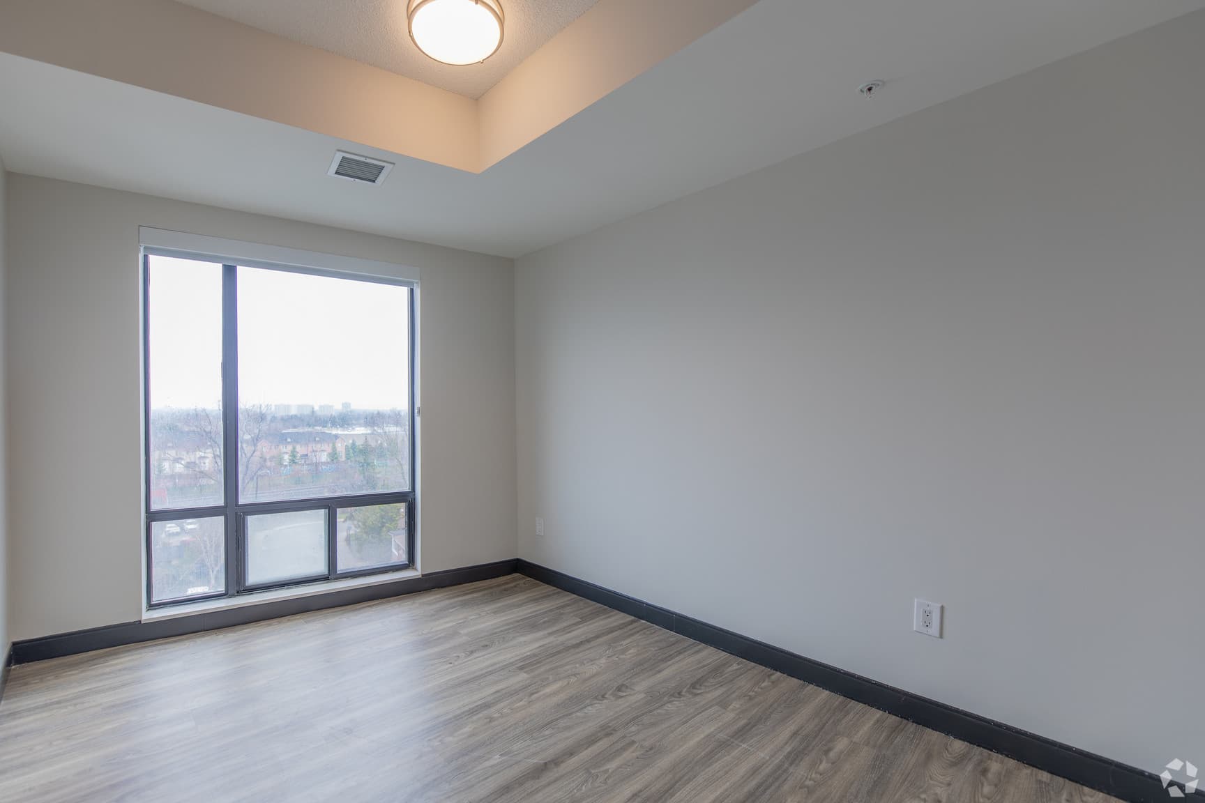 2346 Weston — 2 Bedroom - Photo 39