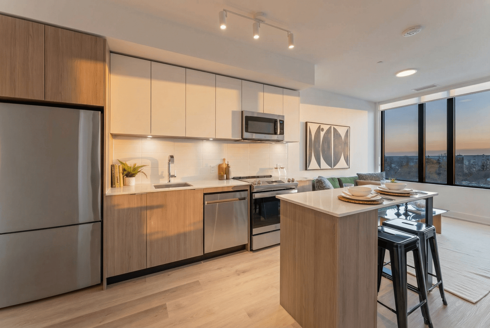 500 Upper Wellington — Studio - The Hess - Photo 16