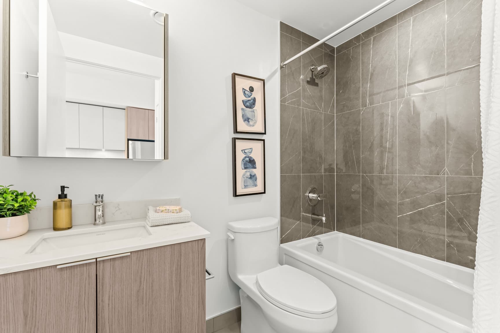 500 Upper Wellington — Studio - The Hess - Photo 21
