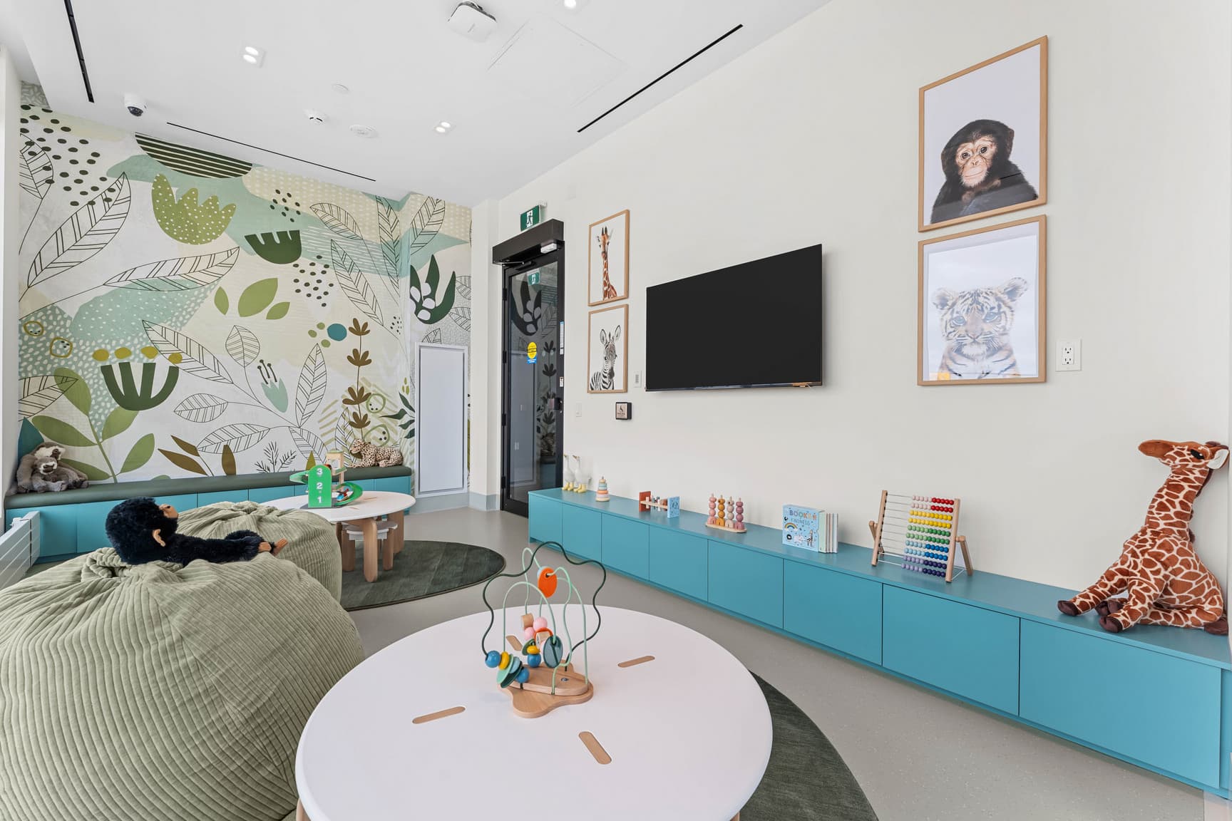 500 Upper Wellington — Studio - The Hess - Photo 54
