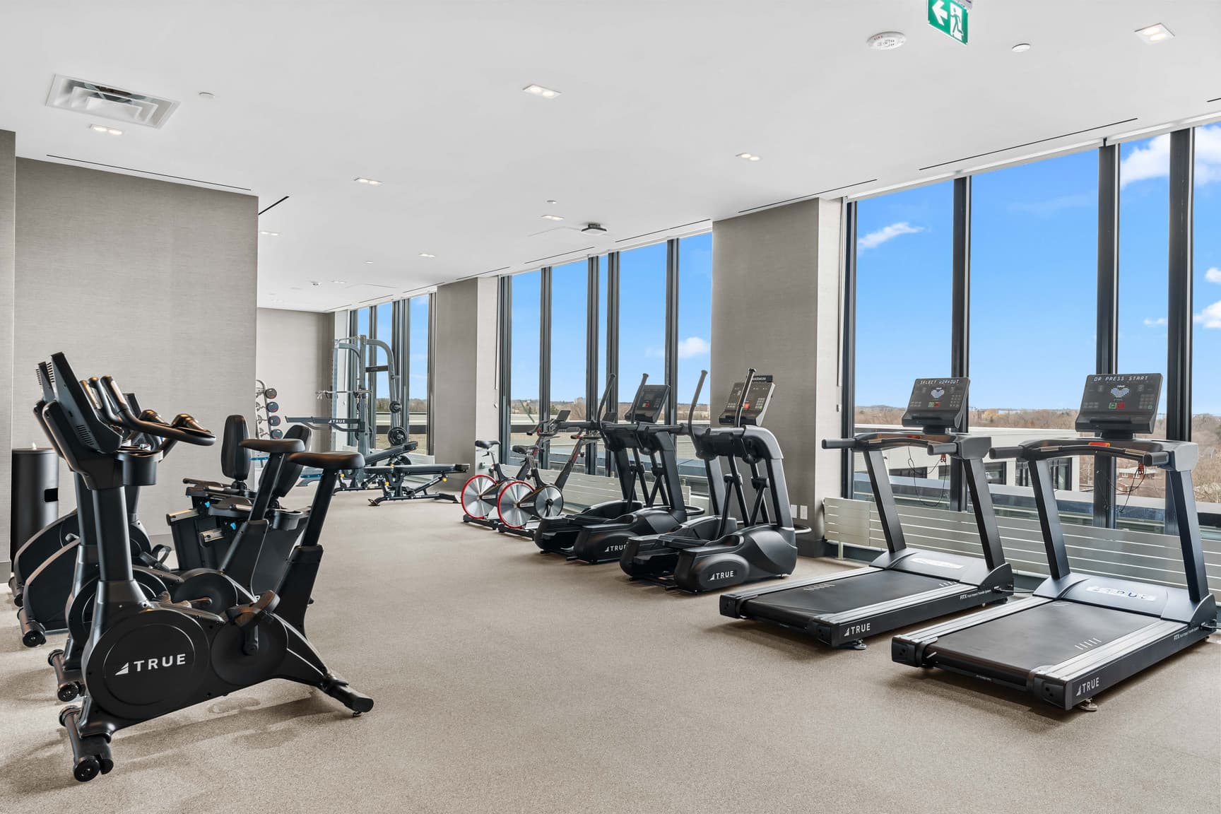 500 Upper Wellington — Studio - The Hess - Photo 49