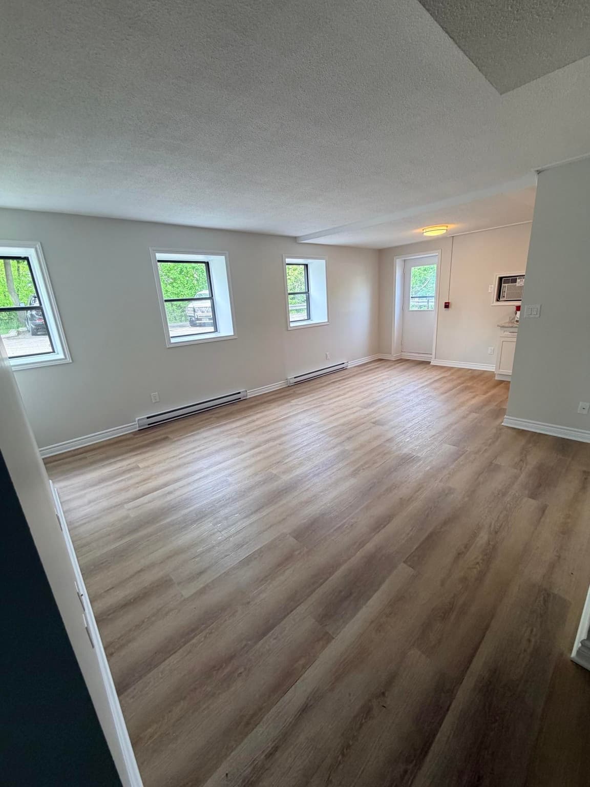 Riverside Terrace — 2 Bedroom call 905-732-8565 - Photo 5