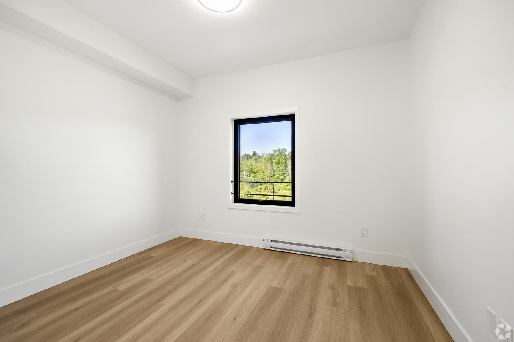 425 Fourth Street — 1 Bedroom - Photo 27