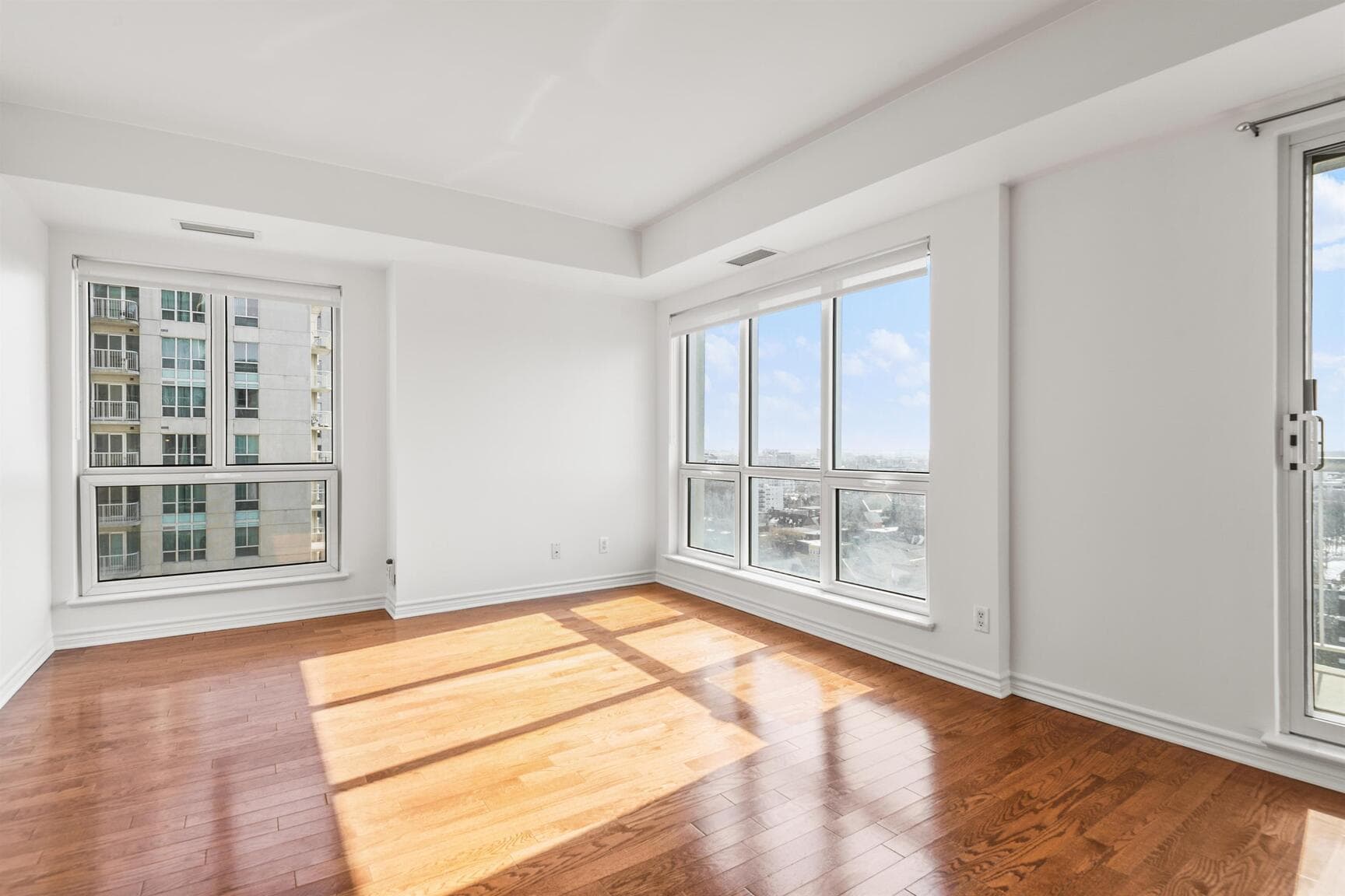 200 Rideau Street — 2 Bedroom - Photo 11