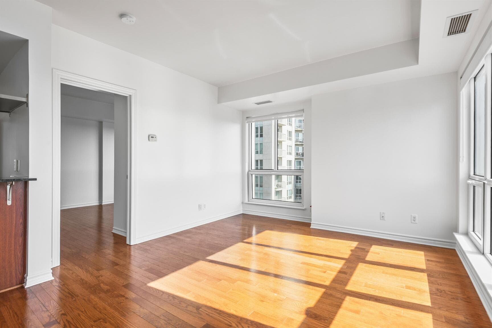 200 Rideau Street — 2 Bedroom - Photo 10