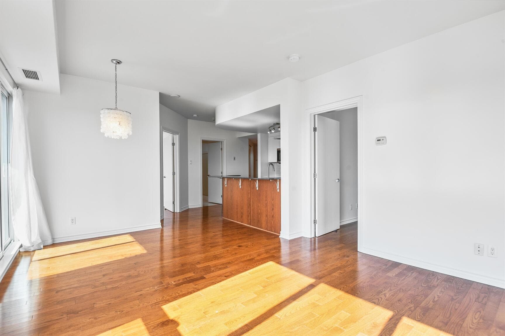 200 Rideau Street — 2 Bedroom - Photo 12