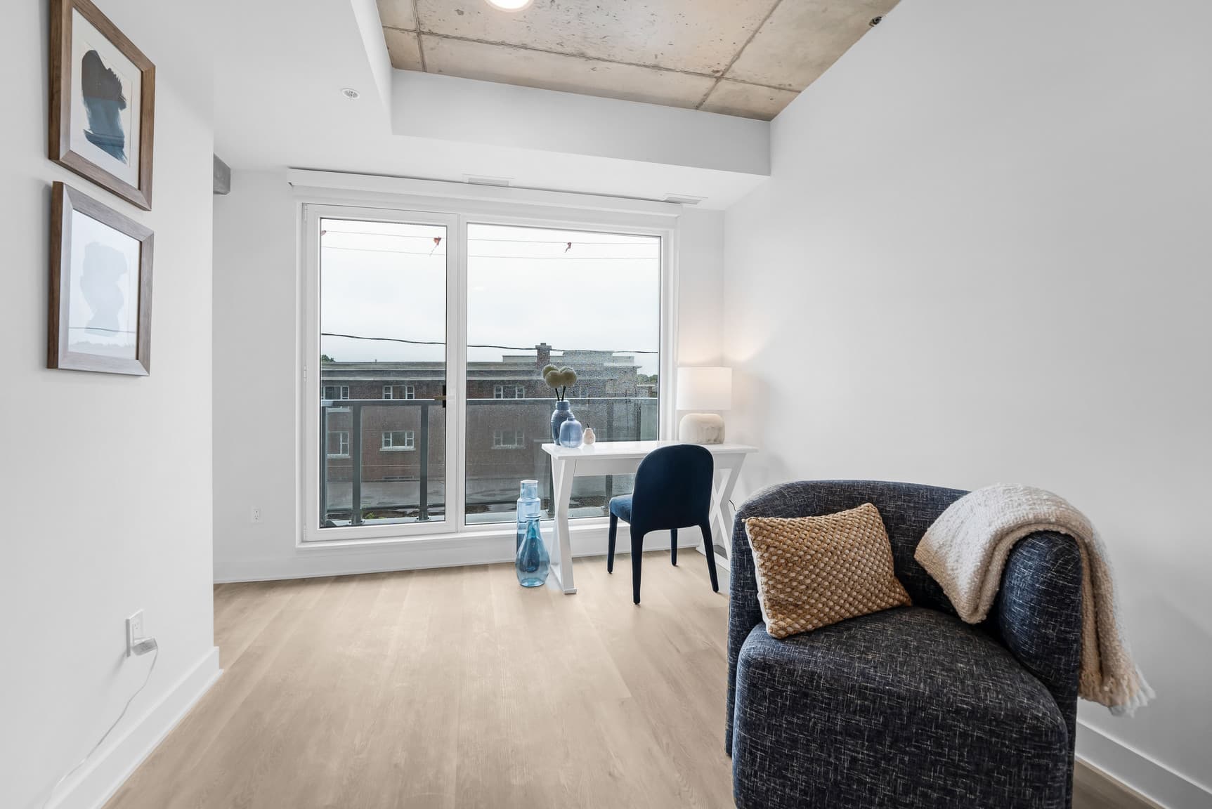 Carlton West — 3 Bedroom - Photo 5