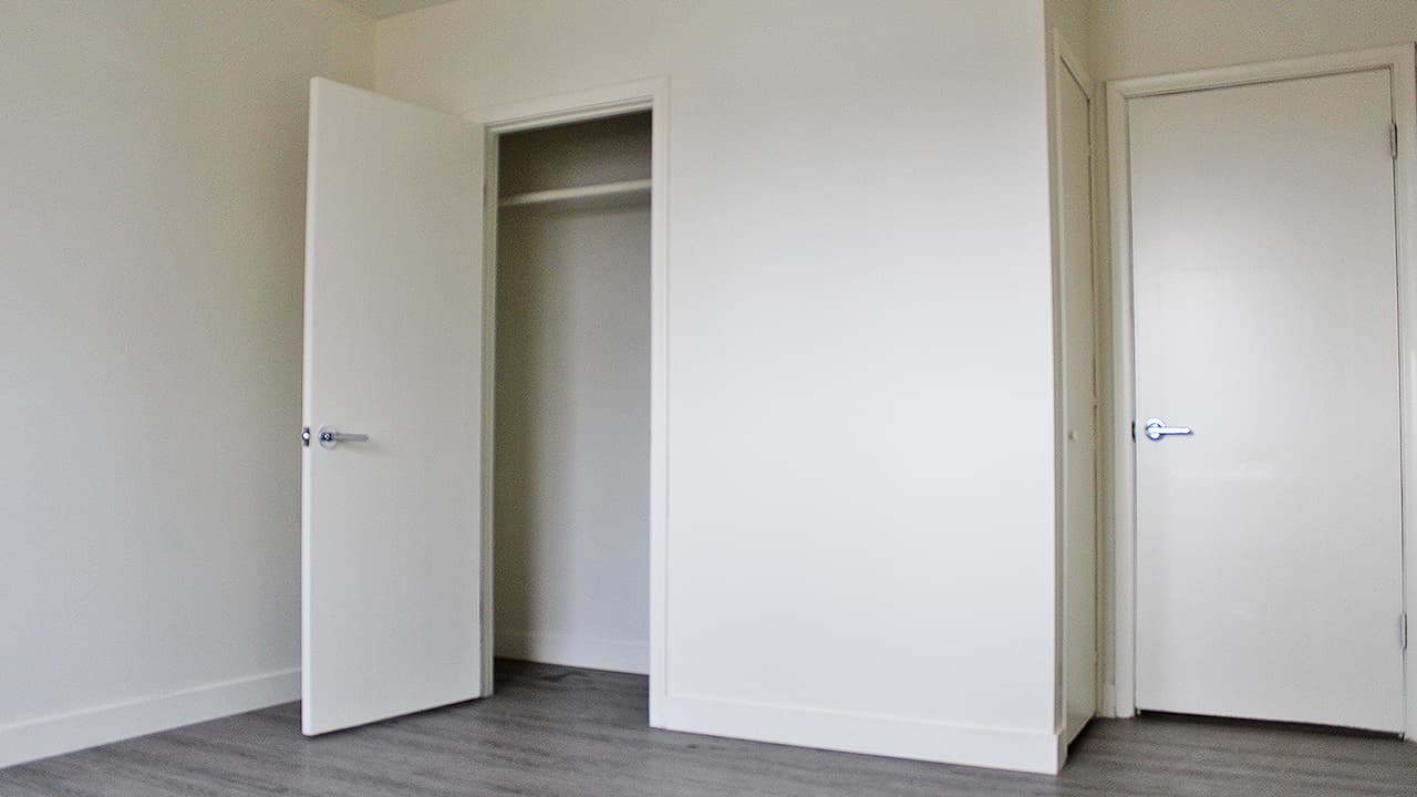 Rae 4130 — 3 bedroom - Photo 8