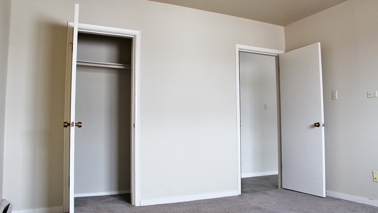 Rose Apartments — Bachelor - Photo 11