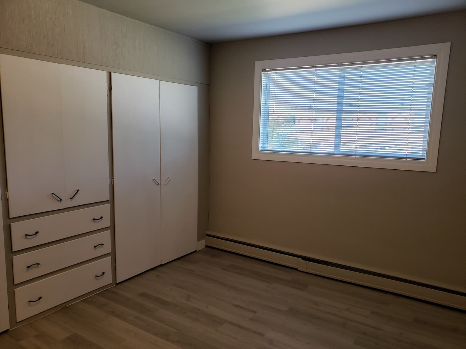 Carlson Apartments — 1 bedroom - Photo 5